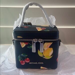 Michael Kors NWT Sandrine Compact Crossbody